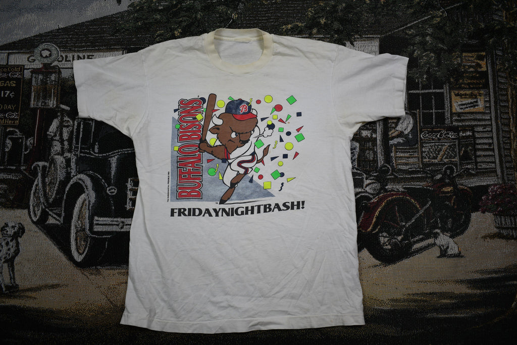 Vintage 1993 Buffalo Bison's Friday Night Bash Baseball Graphic T Shirt