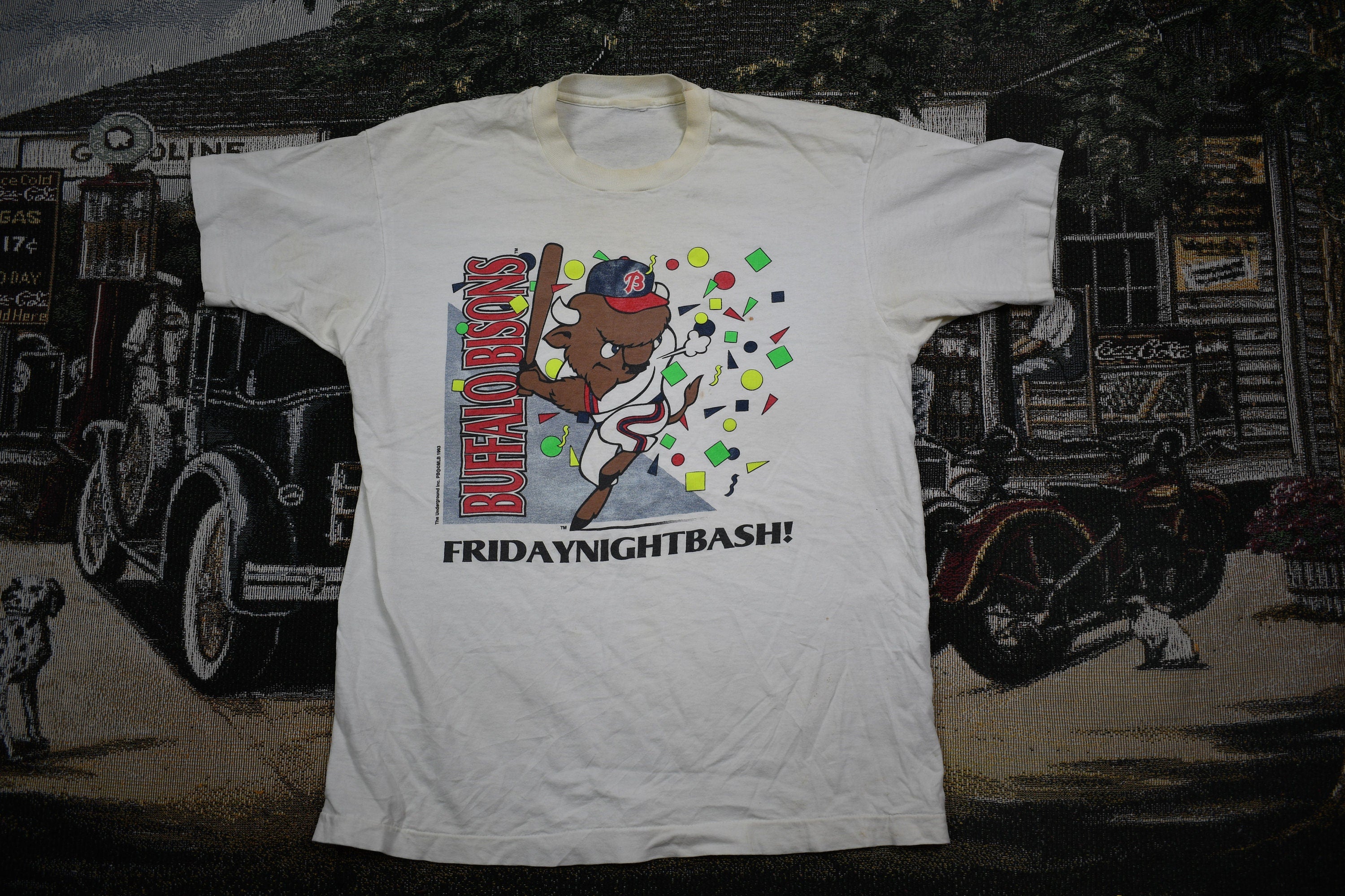 Vintage 1993 Buffalo Bison's Friday Night Bash Baseball Graphic T Shirt