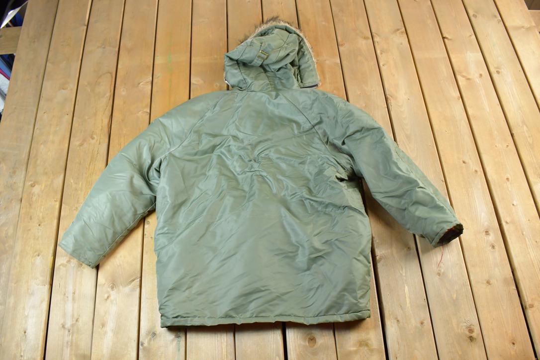 Vintage 1990s Goose Down Army Green Puffer Jacket