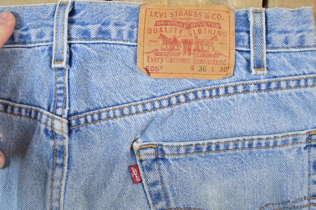 Vintage 1990s Levi Strauss 505 Denim Jeans Size 36 x 30