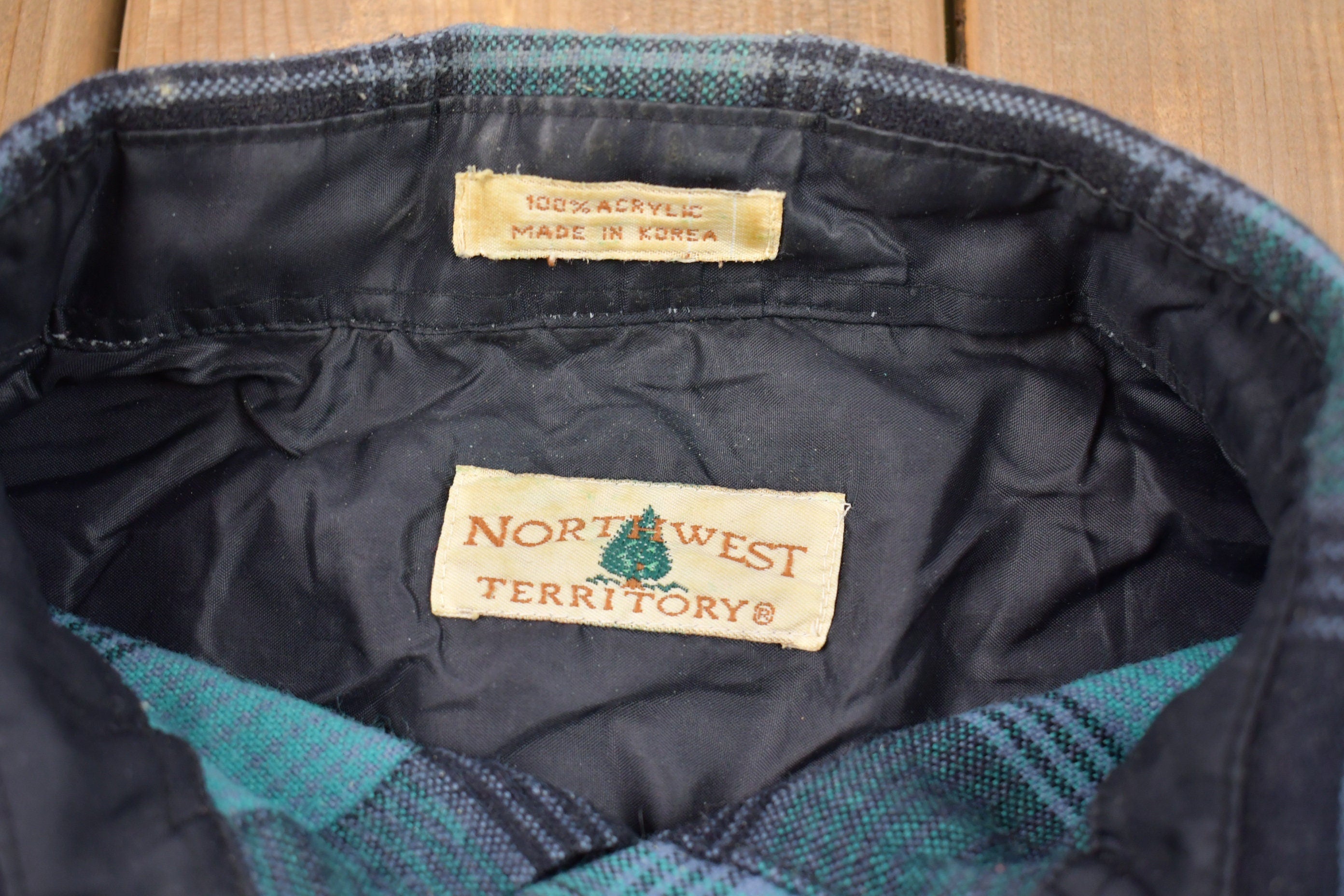 Vintage 1980s Northwest Territories Plaid Button Up Shirt