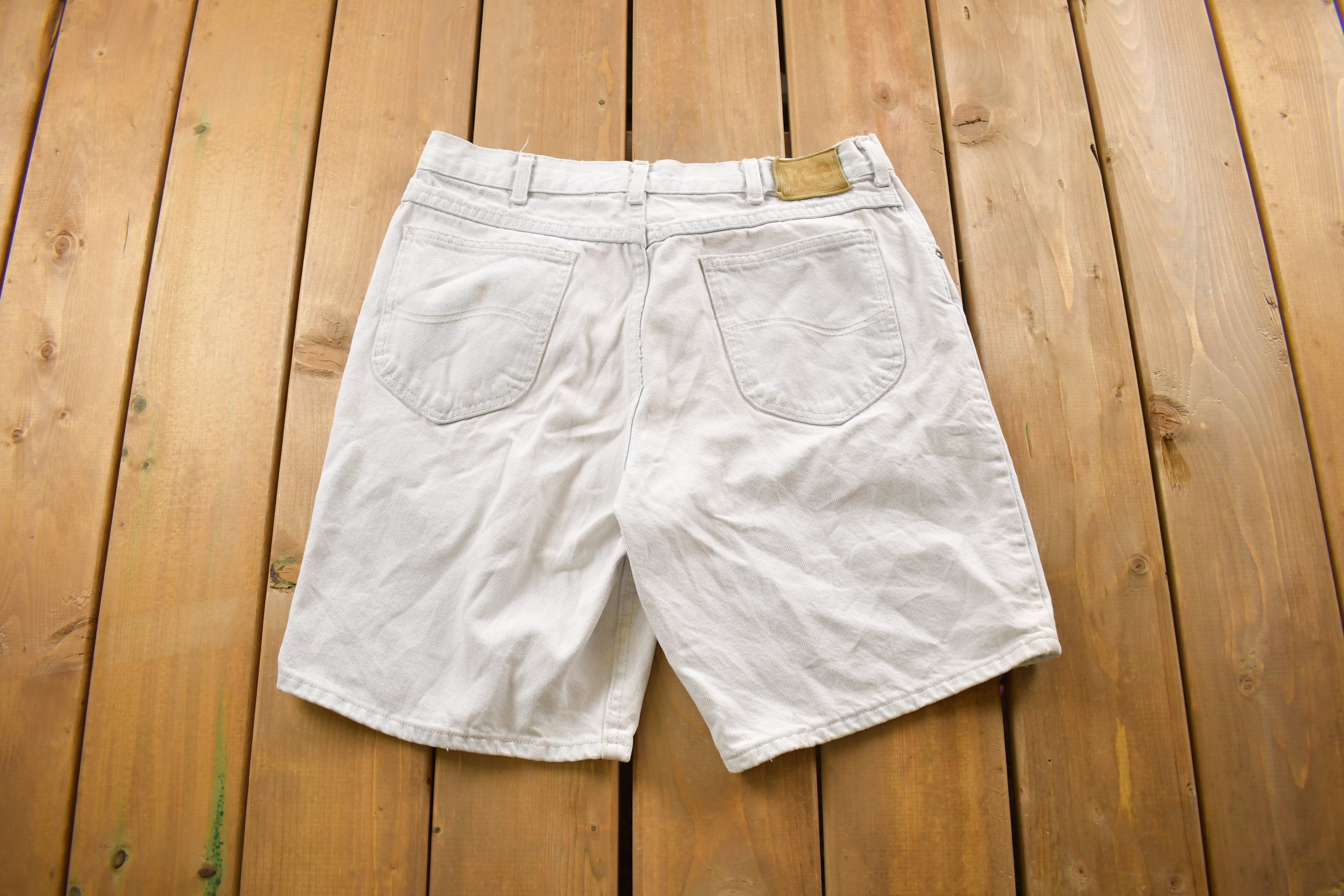 Vintage 1990s Lee Jean Shorts Size 32