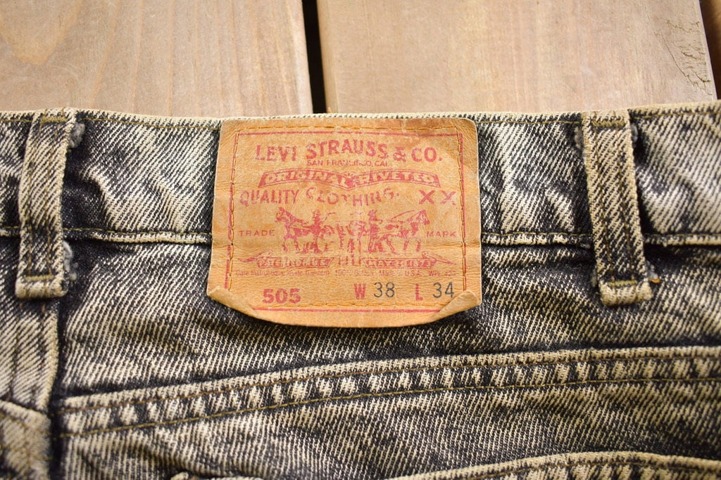 Vintage 1990s Levi's 505 Red Tab Jeans Size 36 x 33.5 / Vintage Denim / Streetwear / Jeans / Essentials / Vintage Levi's