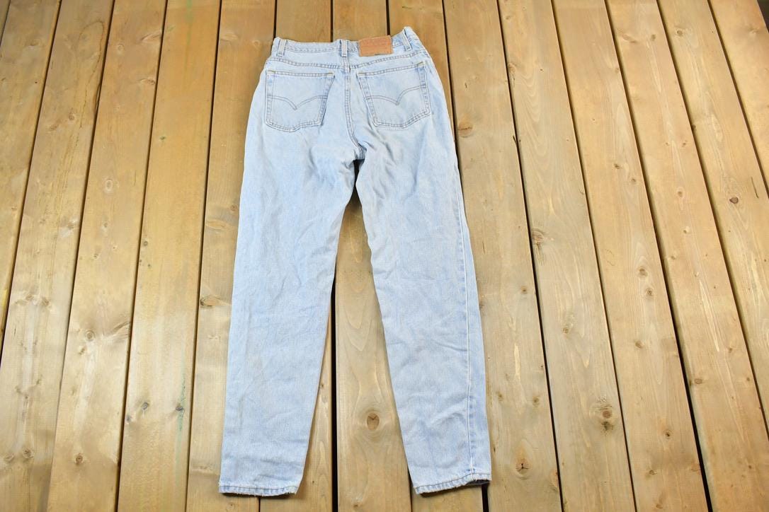 Vintage 1990s Levi Strauss Red Tab Denim Jeans Size 28