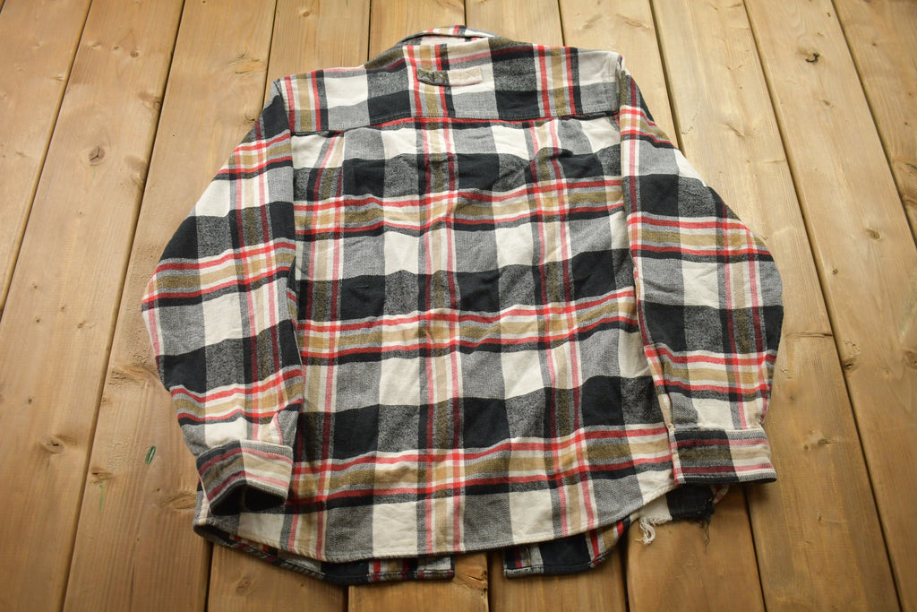 Vintage 1990s Woolrich Plaid Button Up Shirt