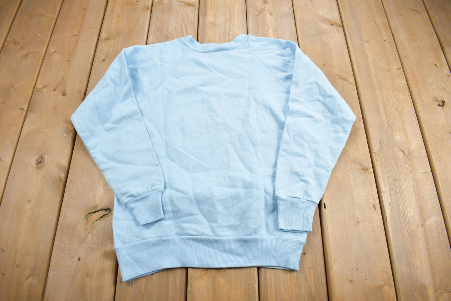 Vintage 1980s Light Blue Blank Raglan Crewneck Sweatshirt / 80s Crewneck / Made In USA / Essential / Streetwear / 80s Blank