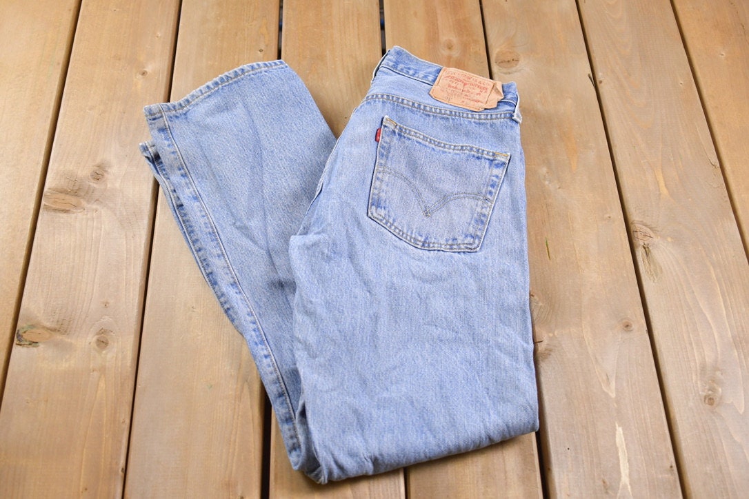 Vintage 1990s Levi 501 Red Tab Jeans Size 31 x 31