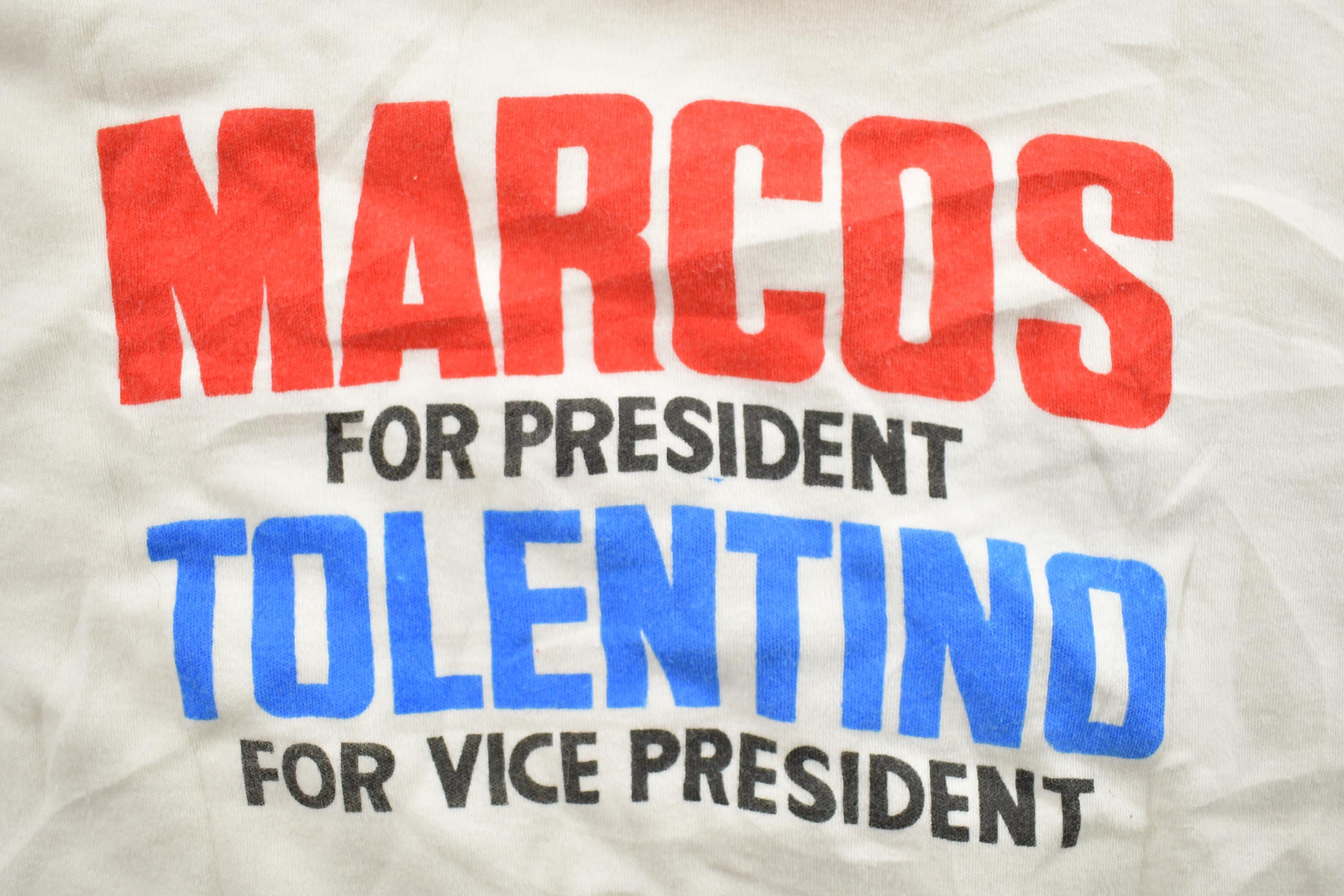 Vintage 1970s Golden Anchor Marcos Pa Rin Graphic T-Shirt