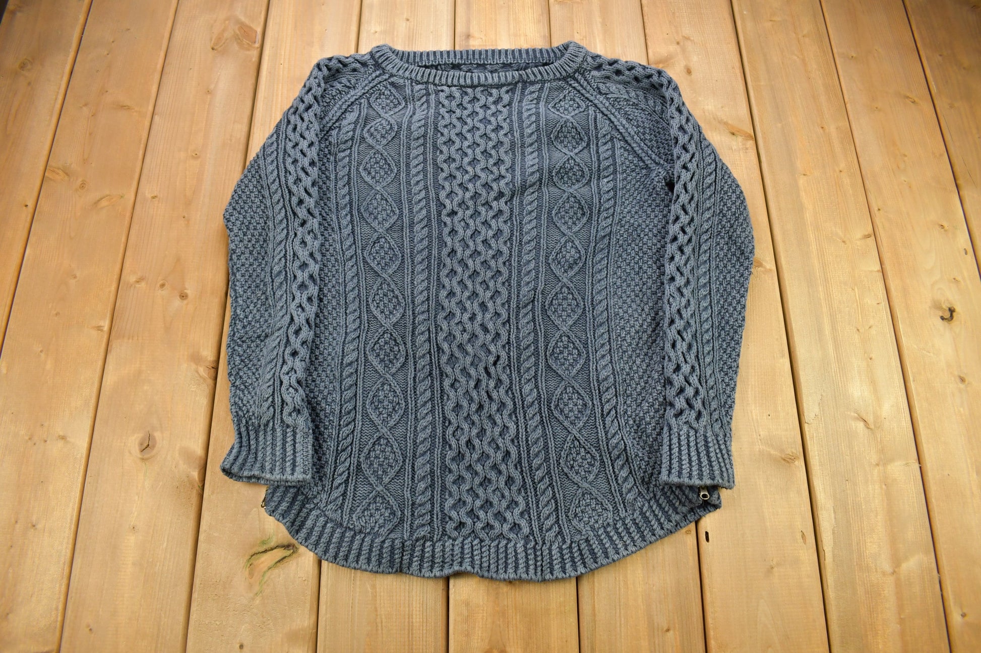 Vintage 1980s Women's 3D Cable Knitted Women's Sweater / Vintage 90s Crewneck / Outdoorsman / Textured Sweater