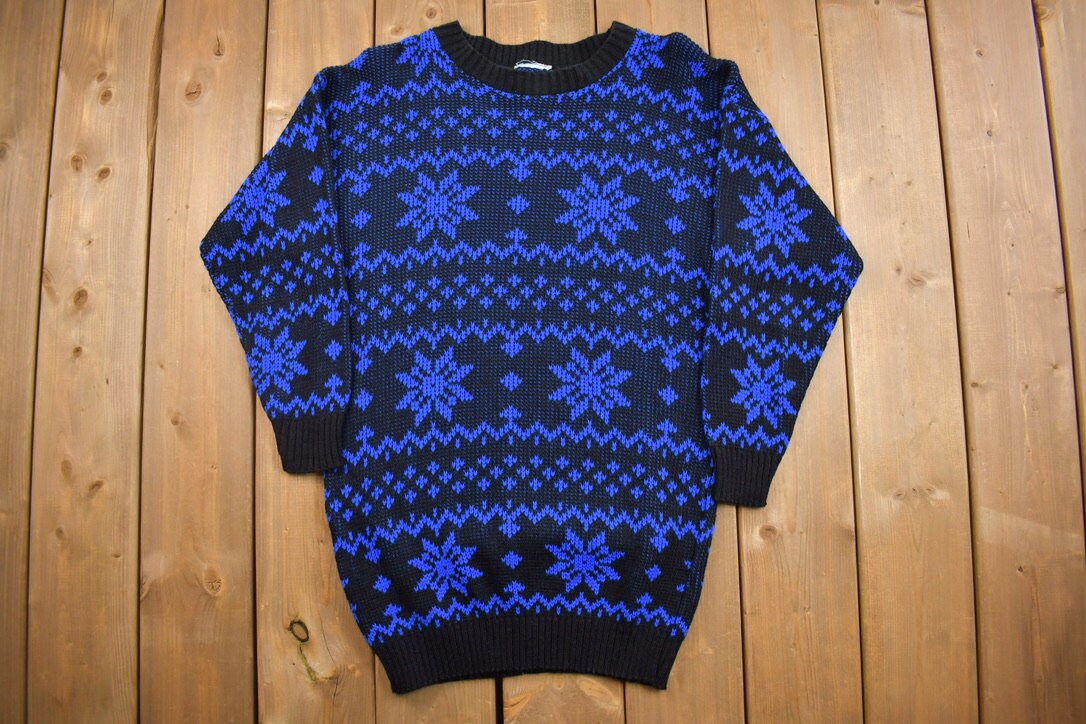 Vintage 1980s Snowflake Pattern Knitted Crewneck Sweater