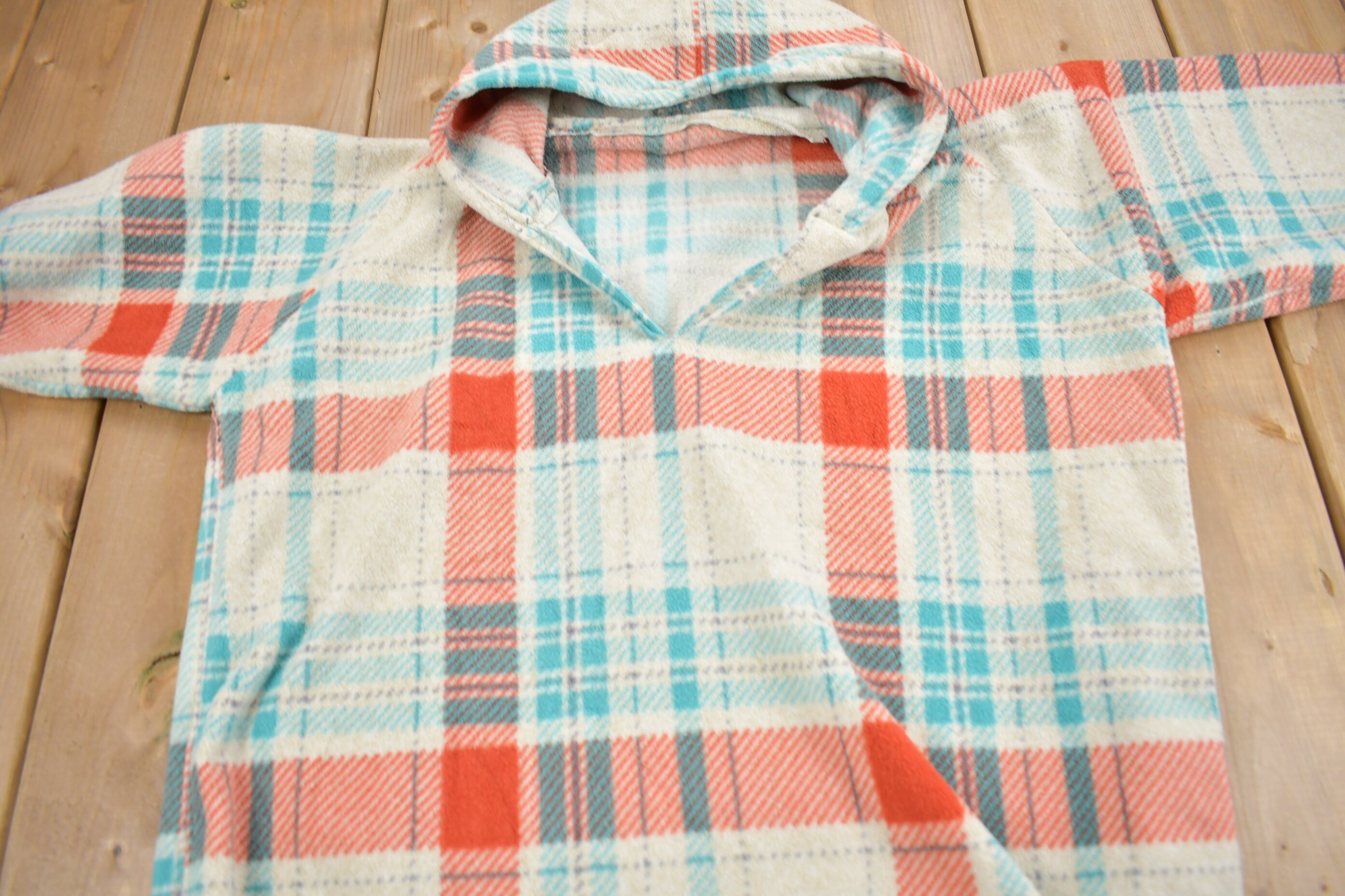 Vintage 1990s Plaid Fleece Graphic Hoodie