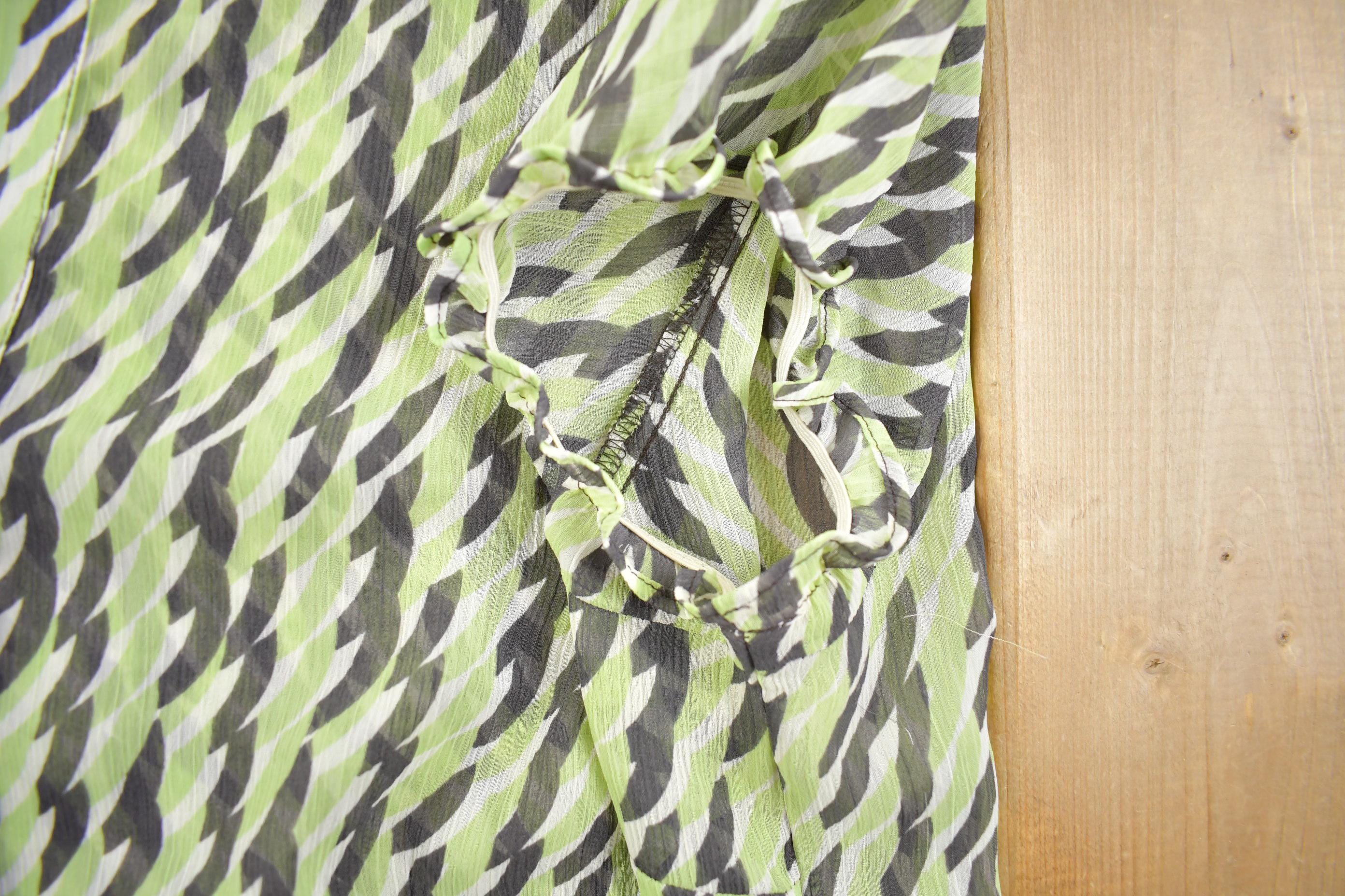 Vintage Y2k Worthington Patterned Short Sleeve Blouse
