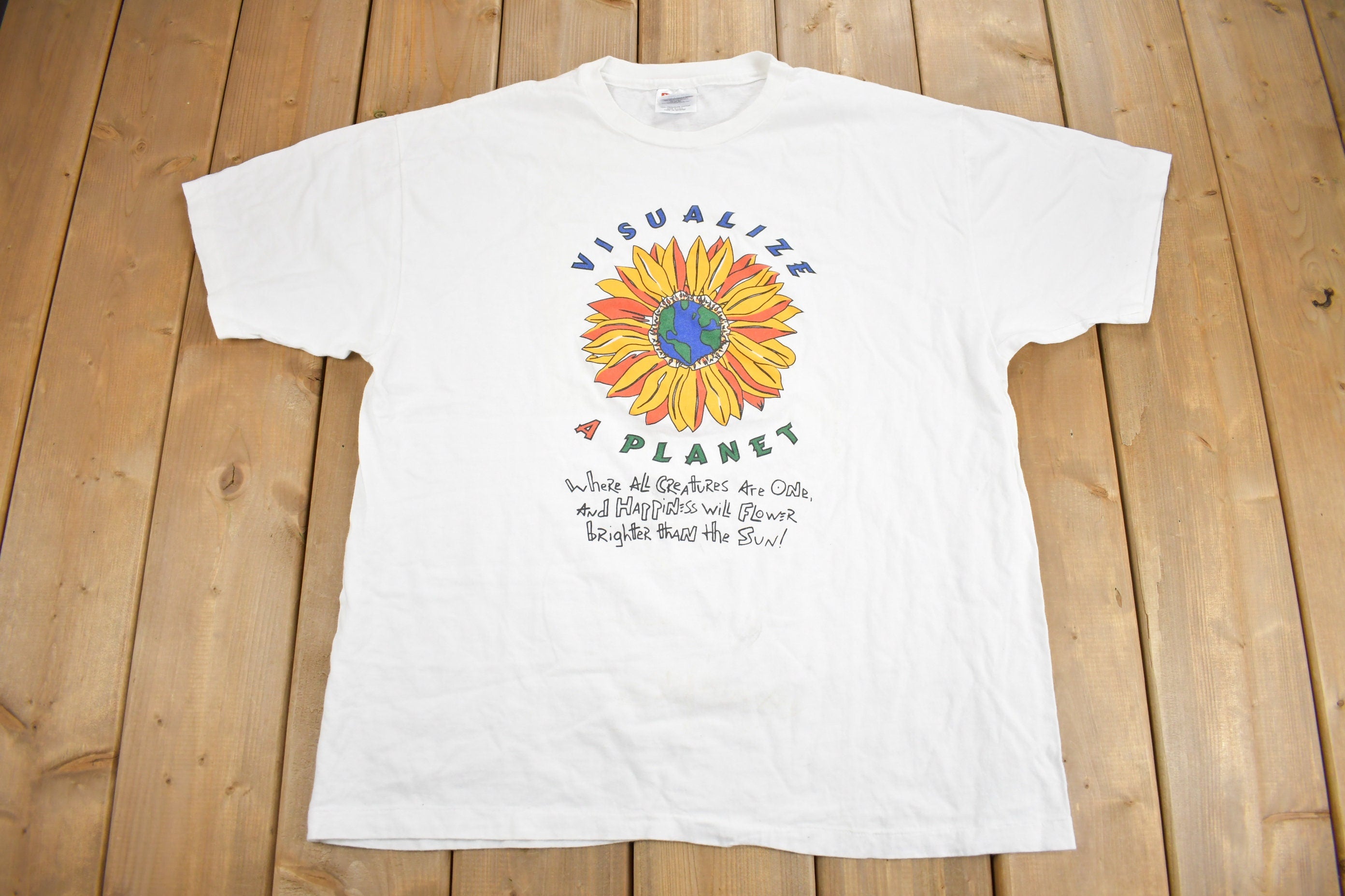 Vintage 1990s World Happiness Graphic T Shirt