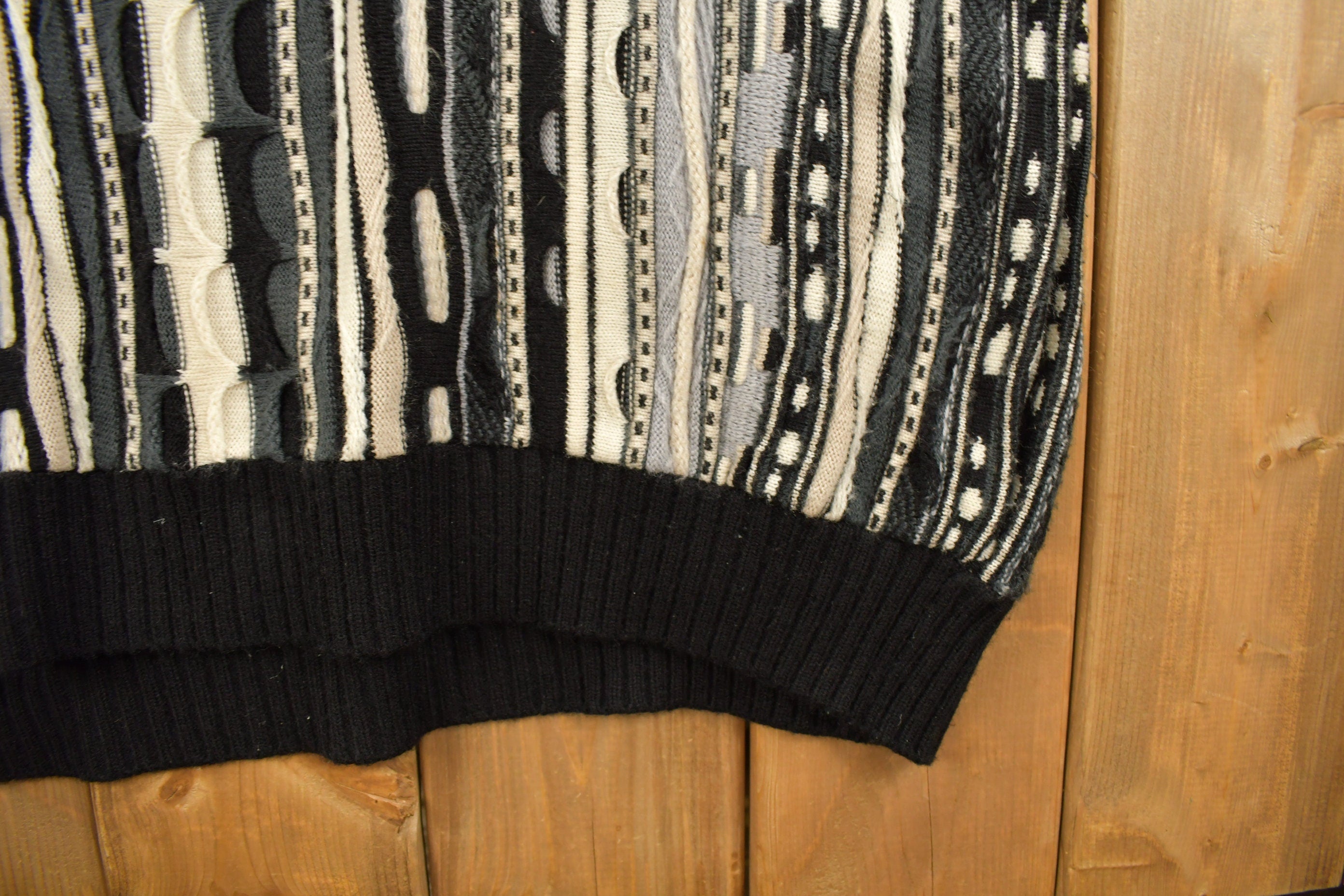 Vintage 1990s Croos Town Knitted Sweater