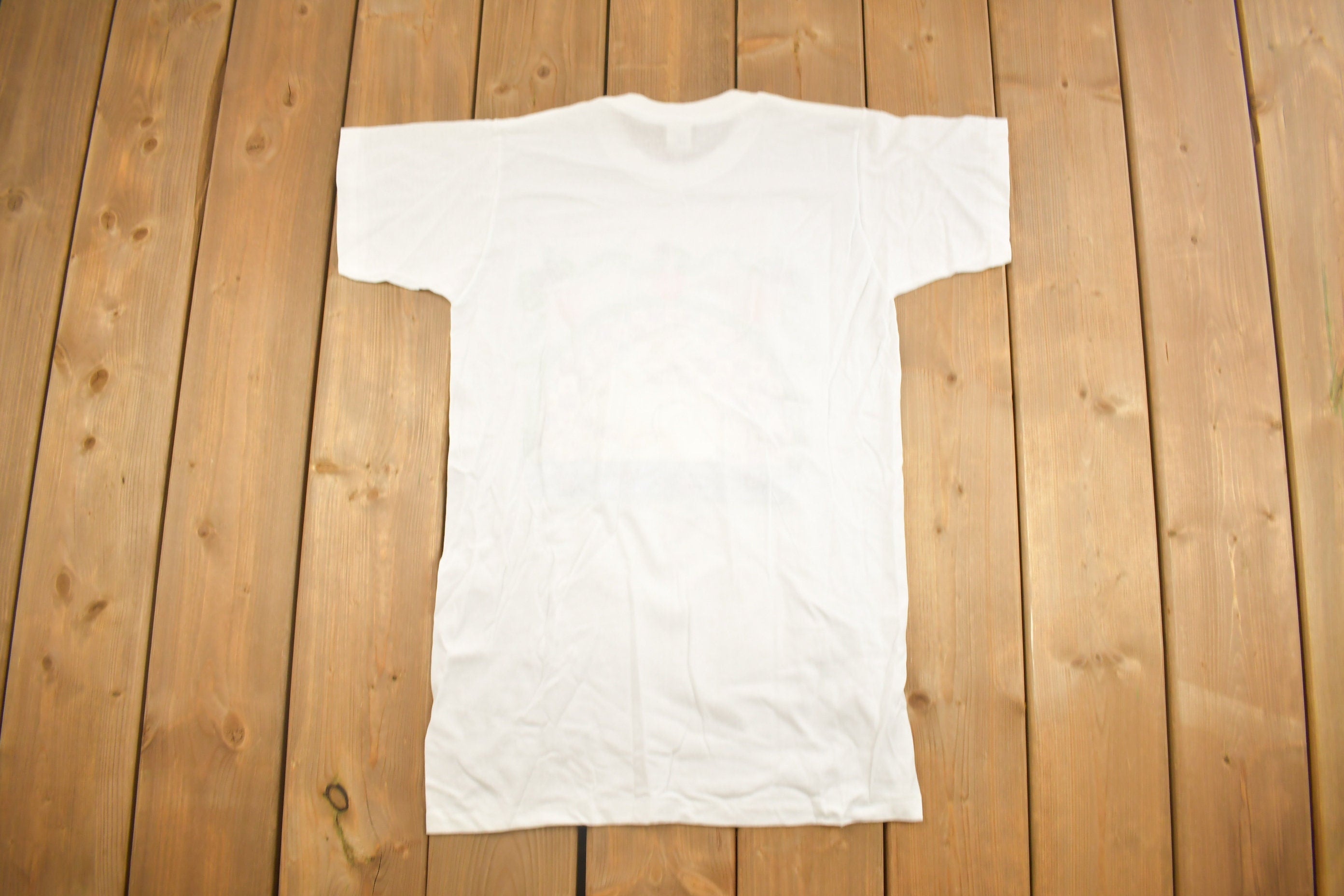 Vintage 1990s Cute Bunny Graphic T-Shirt