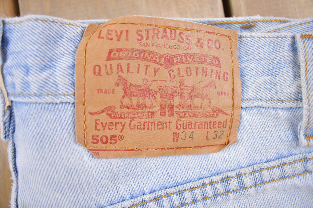 Vintage 1990s Levi's 505 Red Tab Jeans Size 32 x 31