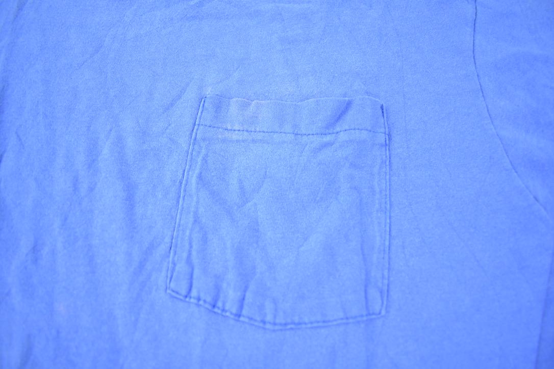 Vintage 1990s Fruit Of The Loom Blank Pocket Single Stitch T-Shirt Made In USA