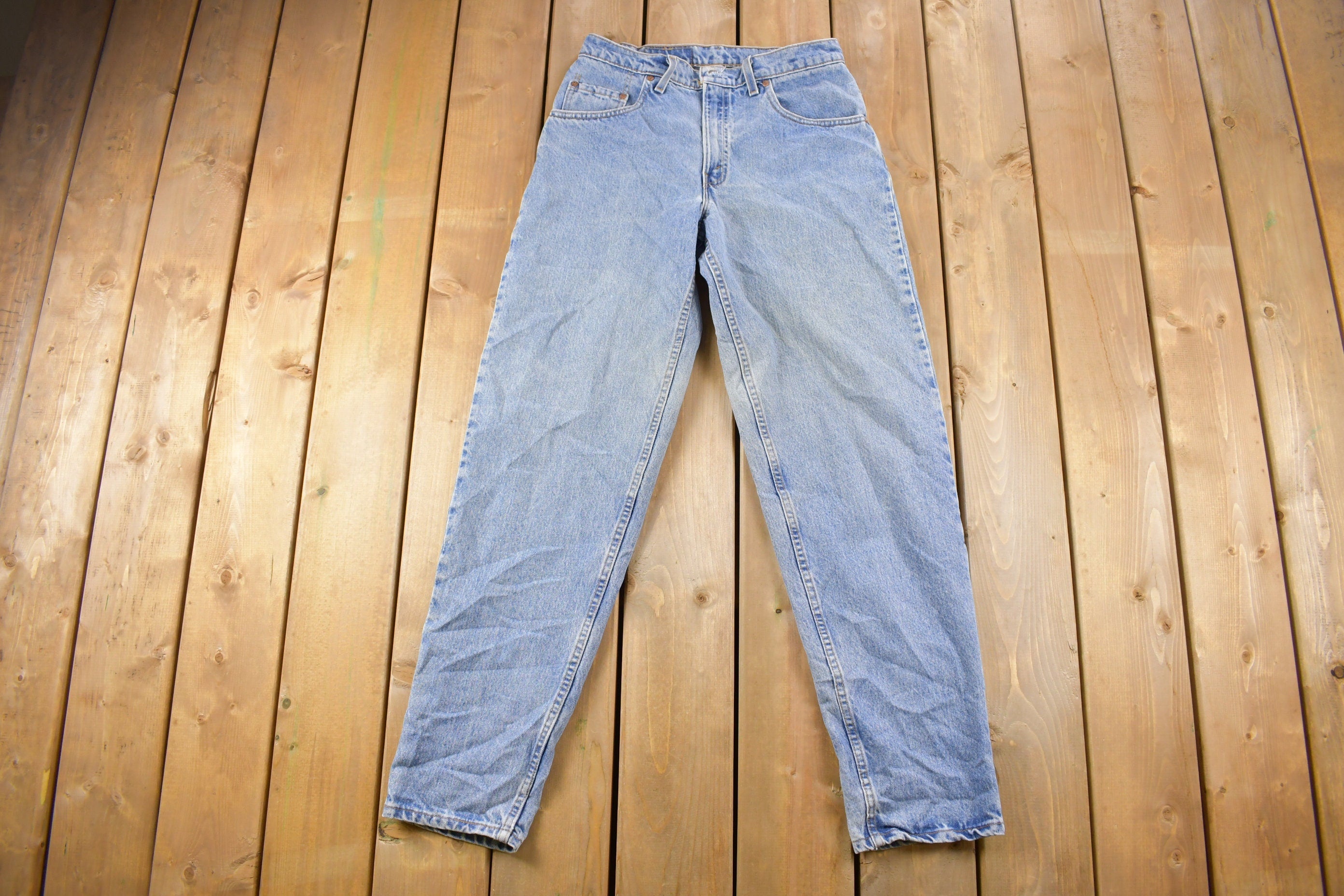 Vintage 1990s Levi's 550 Red Tab Denim Jeans Size 28 x 33