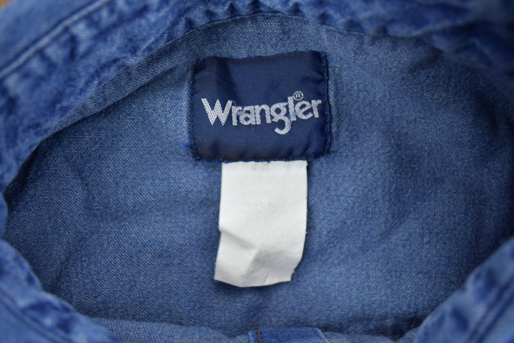 Vintage 1990s Wrangler Western Style Denim Snap Button Shirt