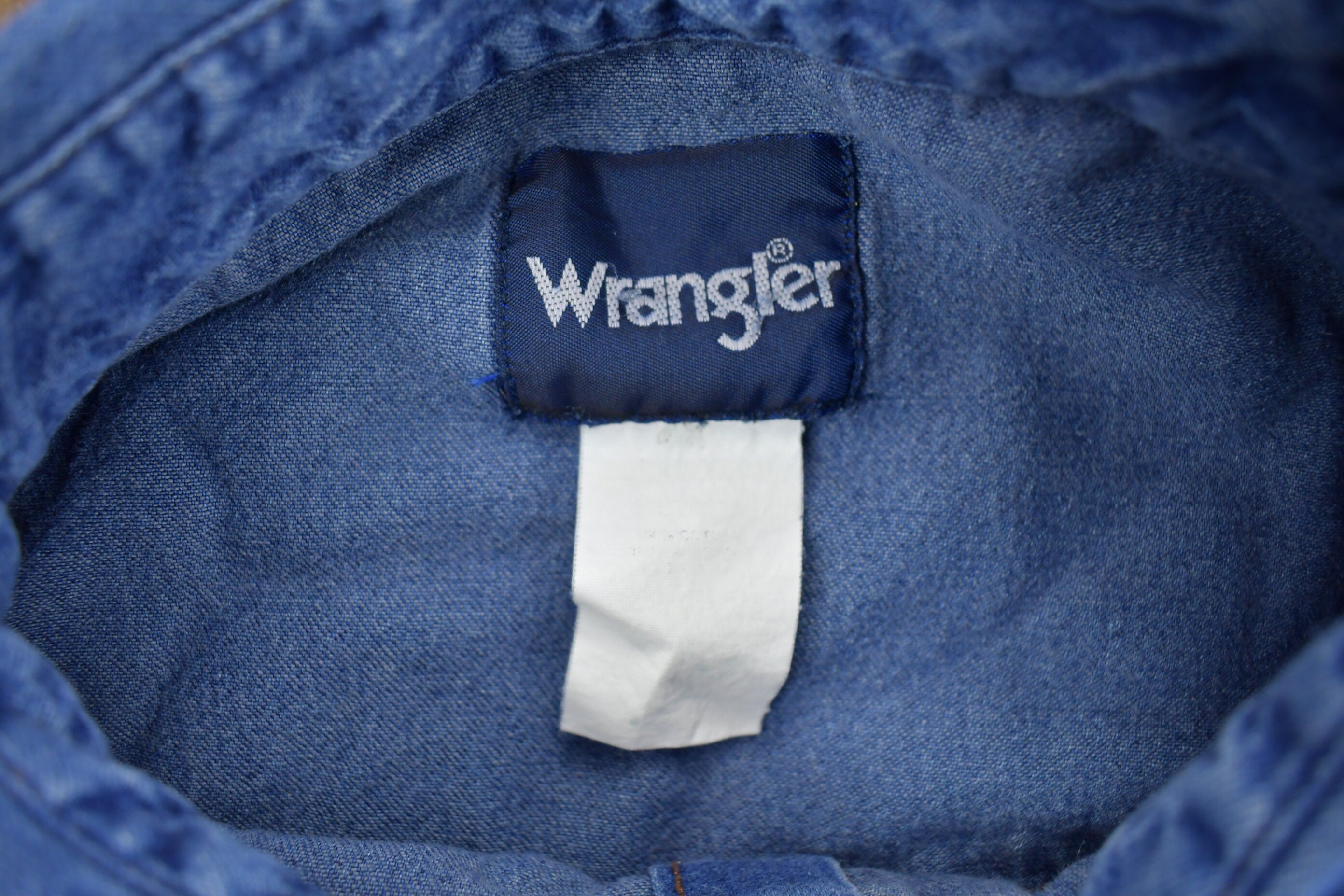 Vintage 1990s Wrangler Western Style Denim Snap Button Shirt