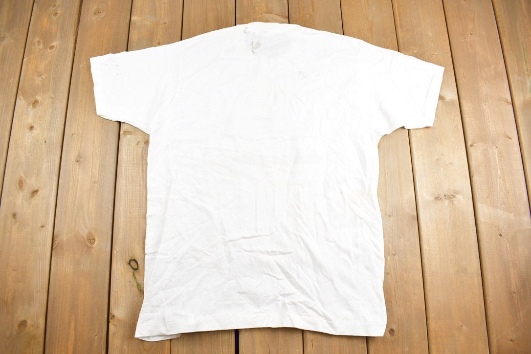 Vintage 1990s Red Crane Graphic T-Shirt