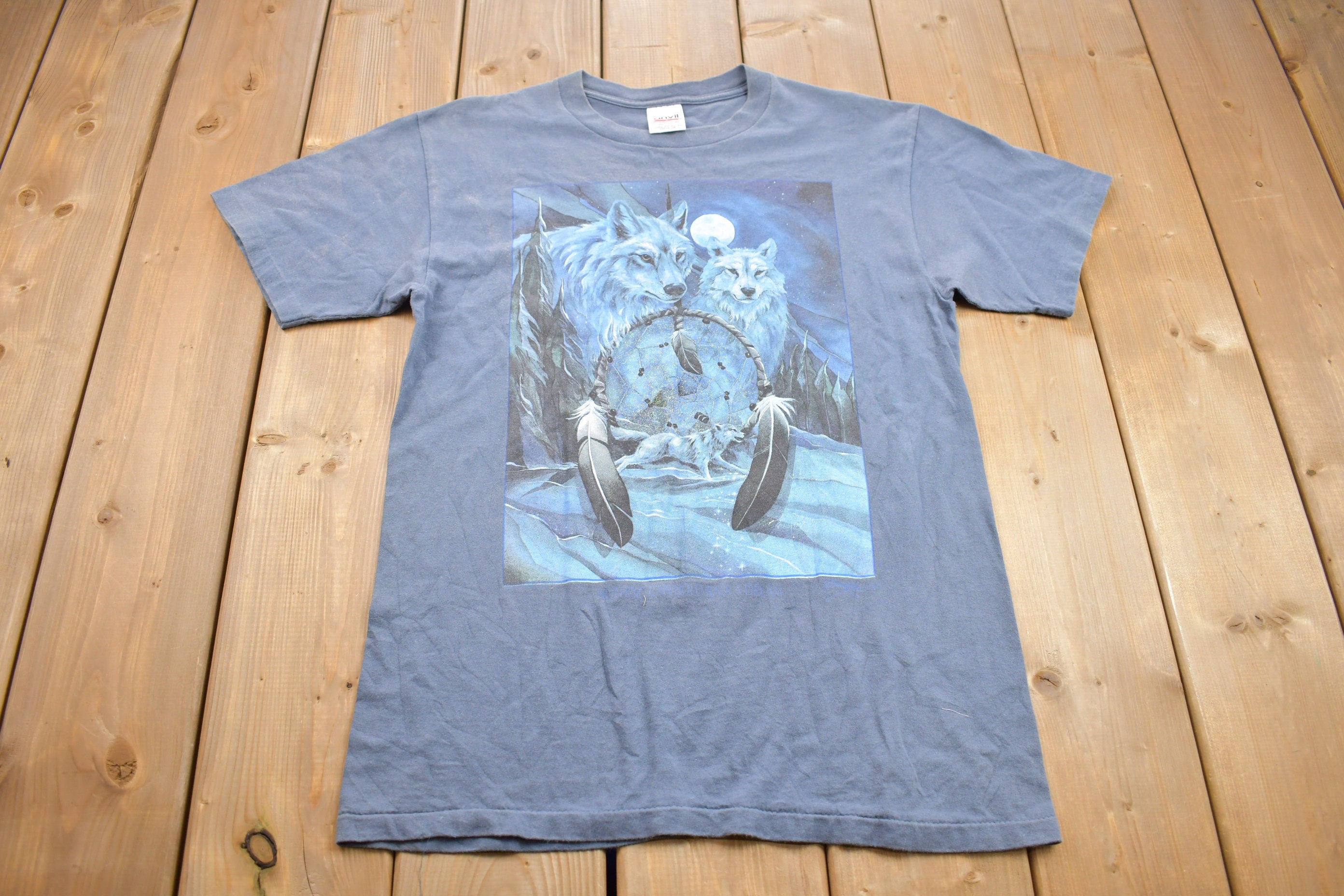 Vintage 1990s Wolf Dream Catcher Anvil Graphic T-Shirt