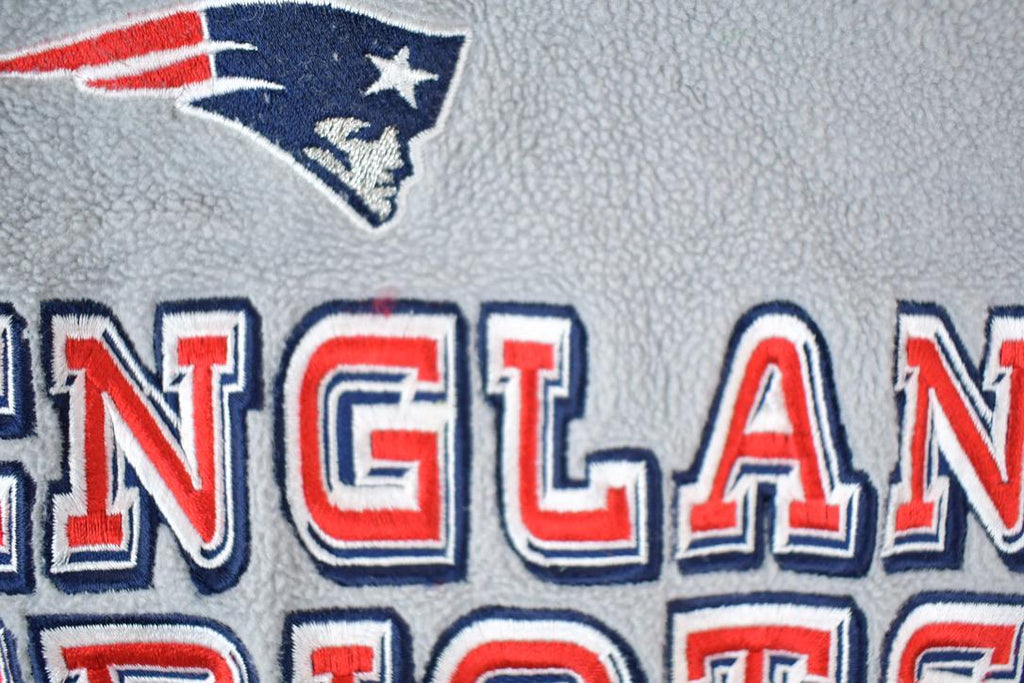 Vintage 1990s New England Patriots Reebok Fleece NFL Hoodie Sweatshirt / Made In USA / Football / Sportswear / Americana