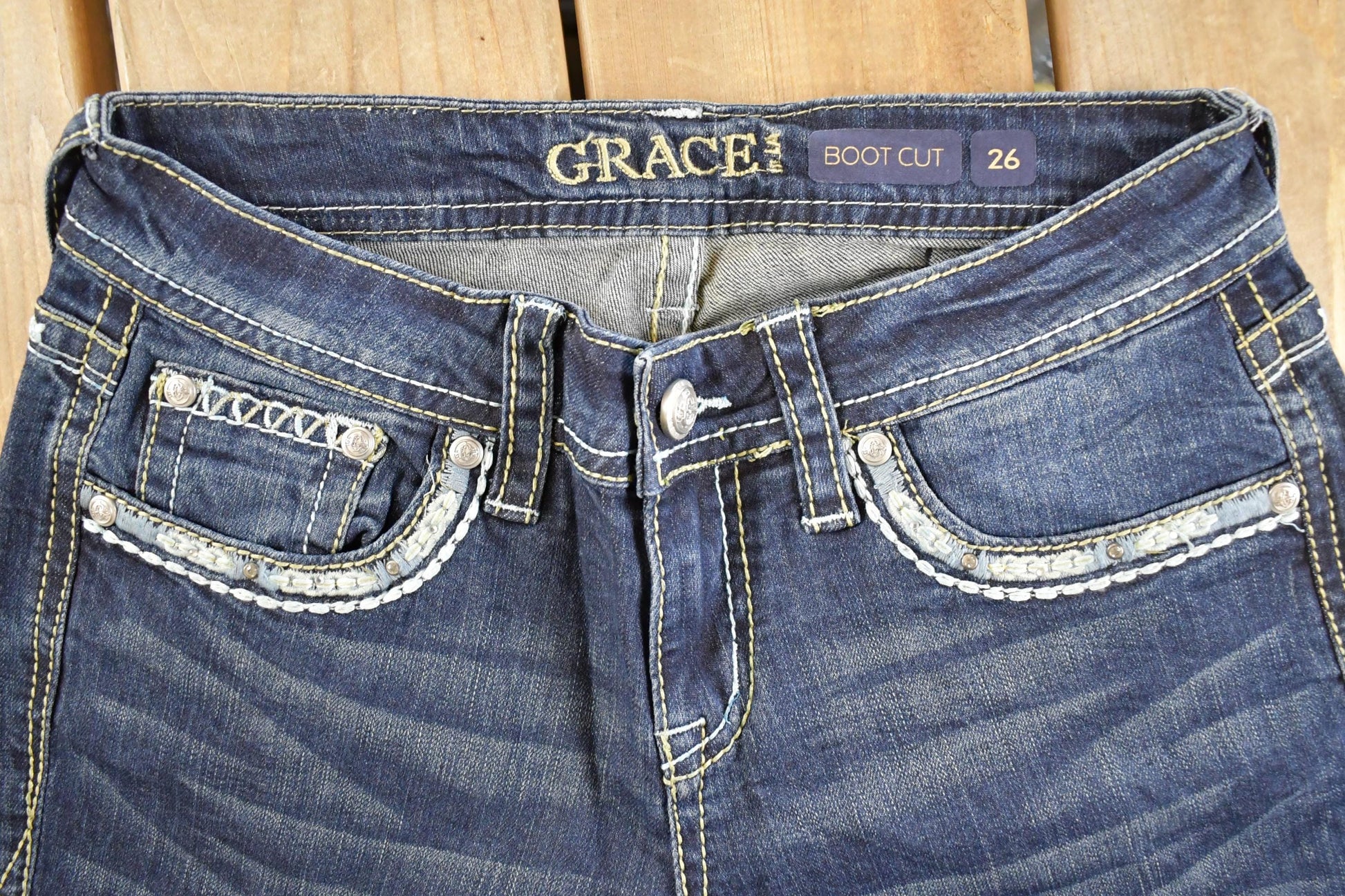 Vintage Deadstock Y2K Grace In LA Bedazzled Bootcut Low Rise Jeans Women's Size 26 x 32