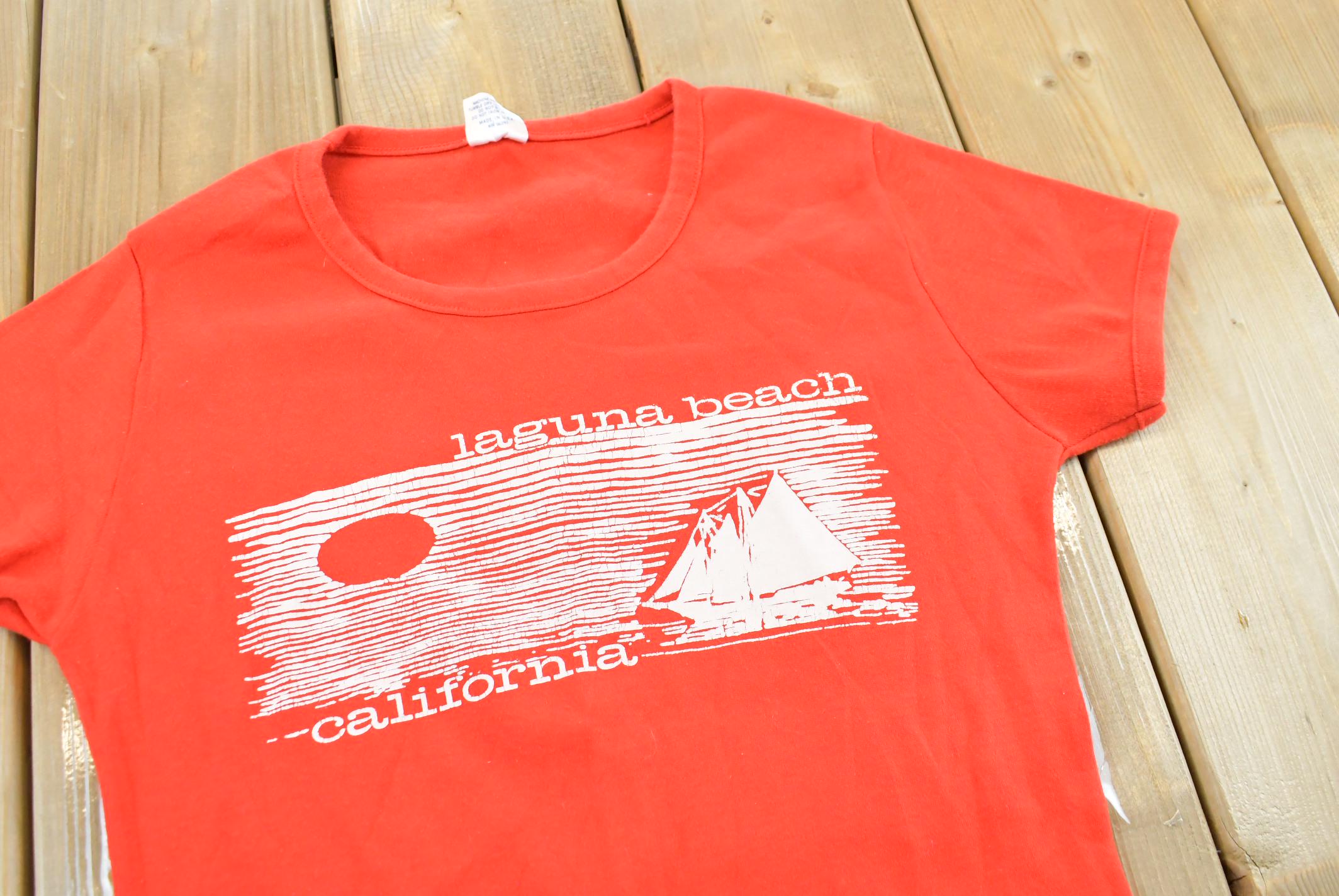 True Vintage 1970s Laguna Beach Sailboat Fun-Tees Souvenir Baby Tee T-Shirt Women's S