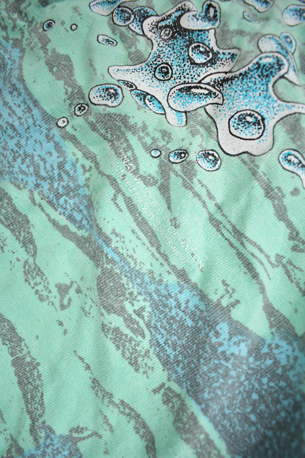 Vintage 1990s Largemouth Bass All Over Print Graphic T-Shirt Single Stitch