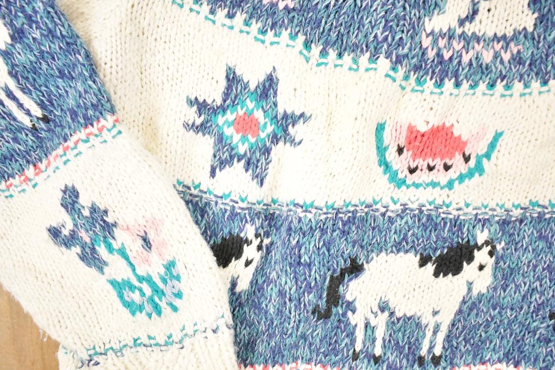 Vintage 1990s Woolrich Chunky Knit AOP Farm Theme Crewneck Sweater Women's S