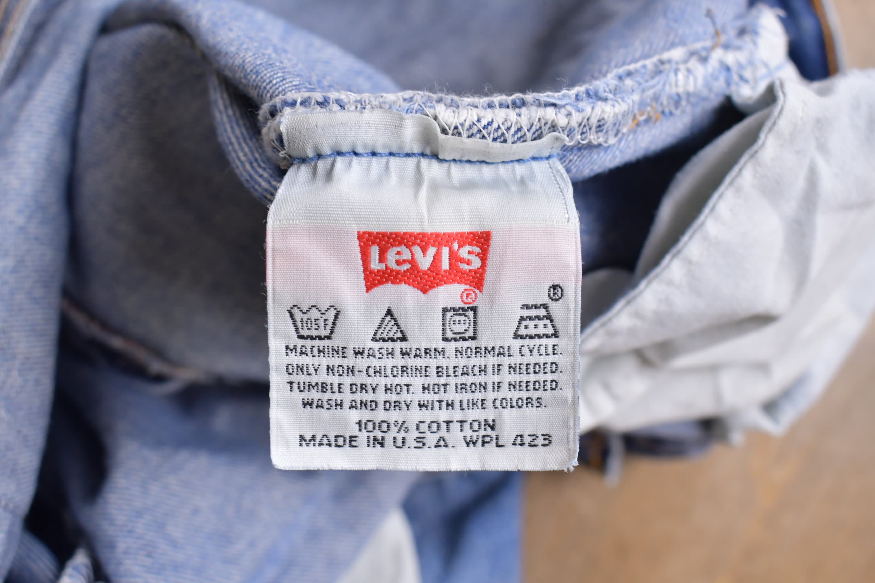 Vintage 1990s Levi's 550 Red Tab Denim Jeans Size 34 x 35