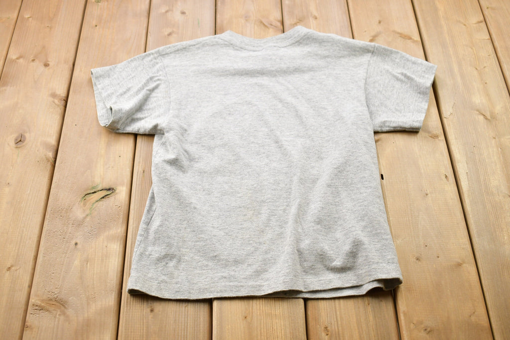 Vintage 1990s Vanastra Community School T-Shirt