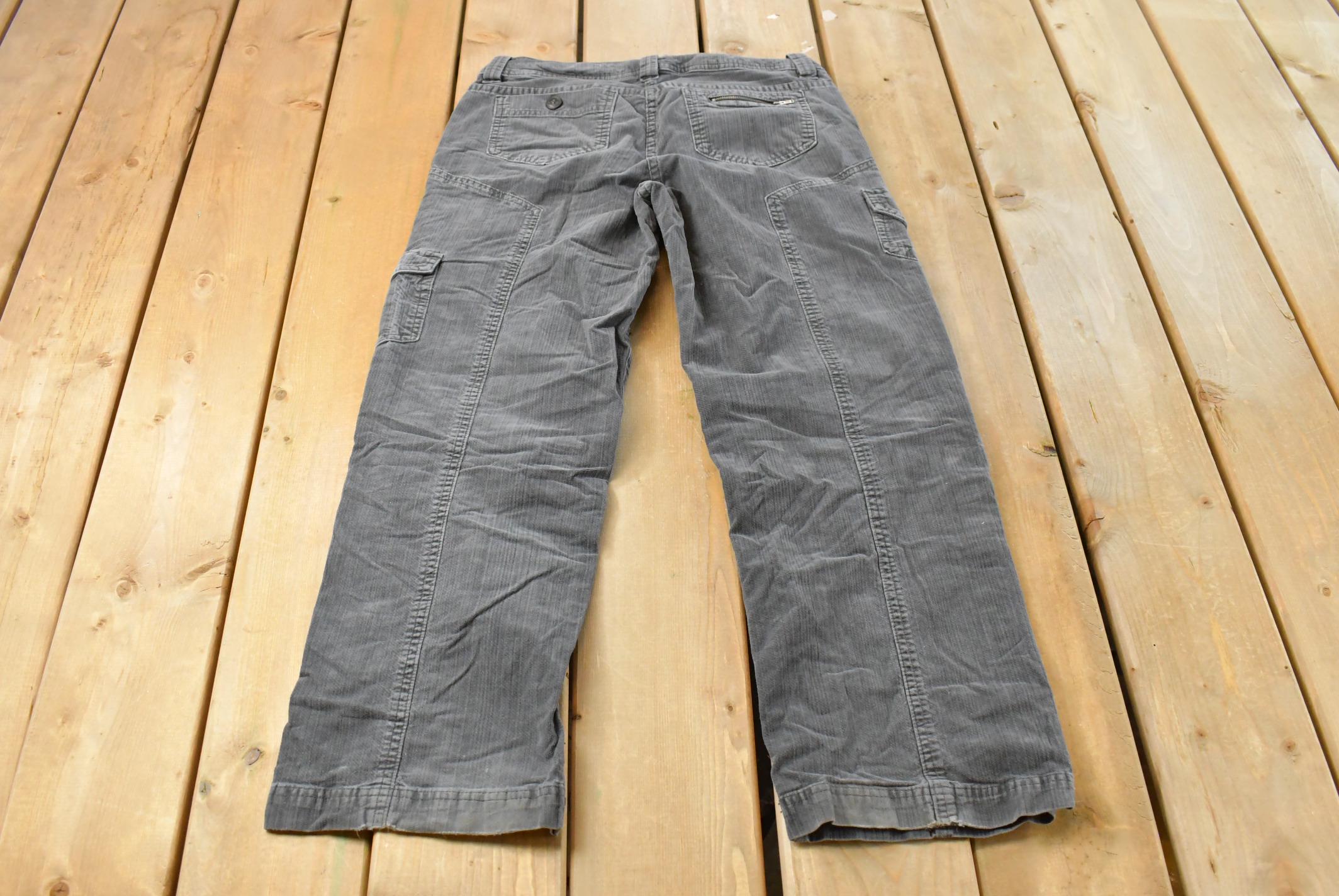 Vintage Y2K Sundance Cargo Pants Men's 34 x 27 / Utility Pockets / 2000s Pants