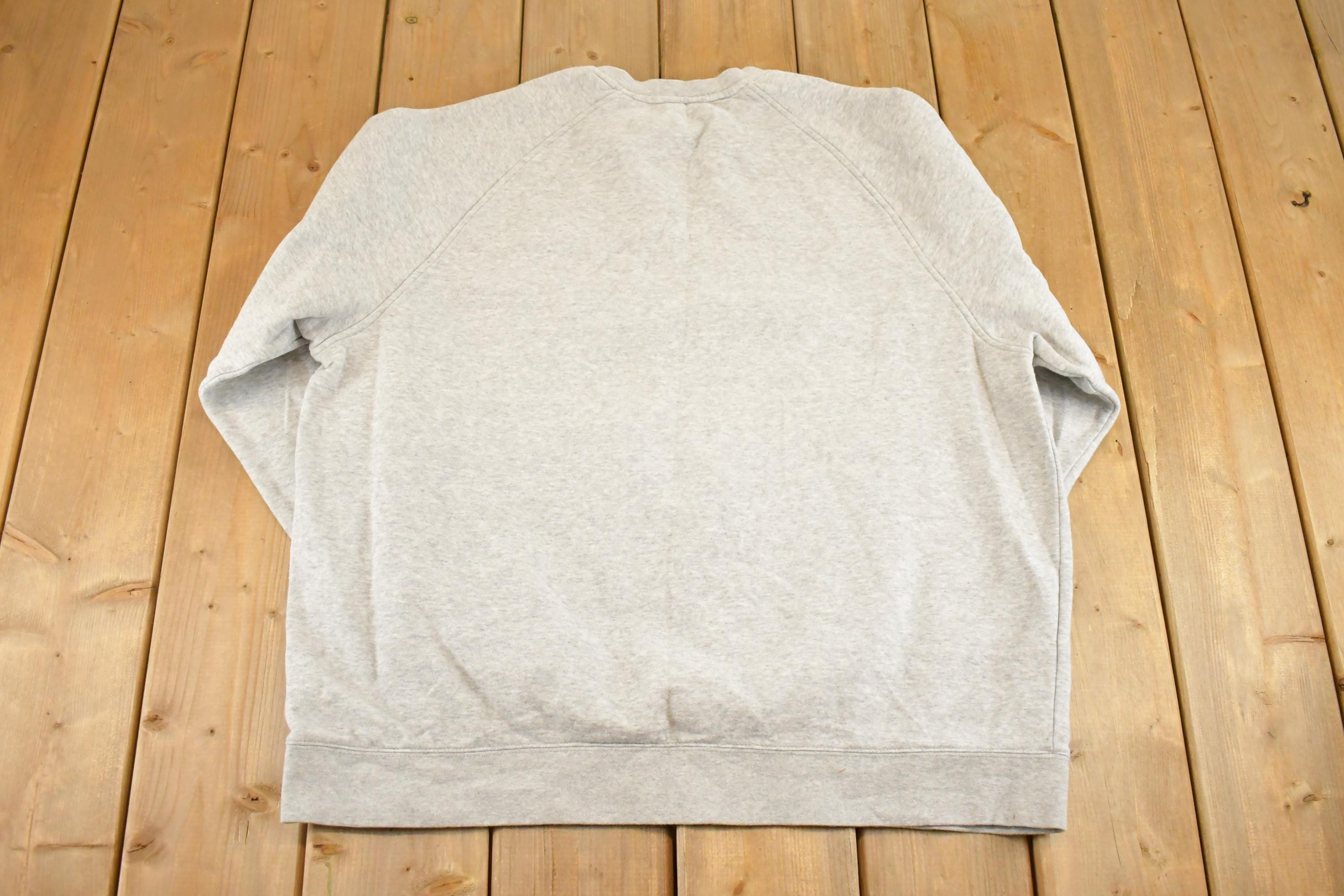 Vintage Y2K Nike Crewneck Sweatshirt Men's / Swoosh Logo / Minimalist / Made in USA / 2000s Nike Sweater