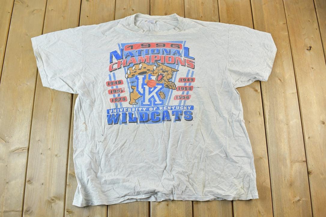 Vintage 1996 University Of Kentucky Wildcats Collegiate T-Shirt