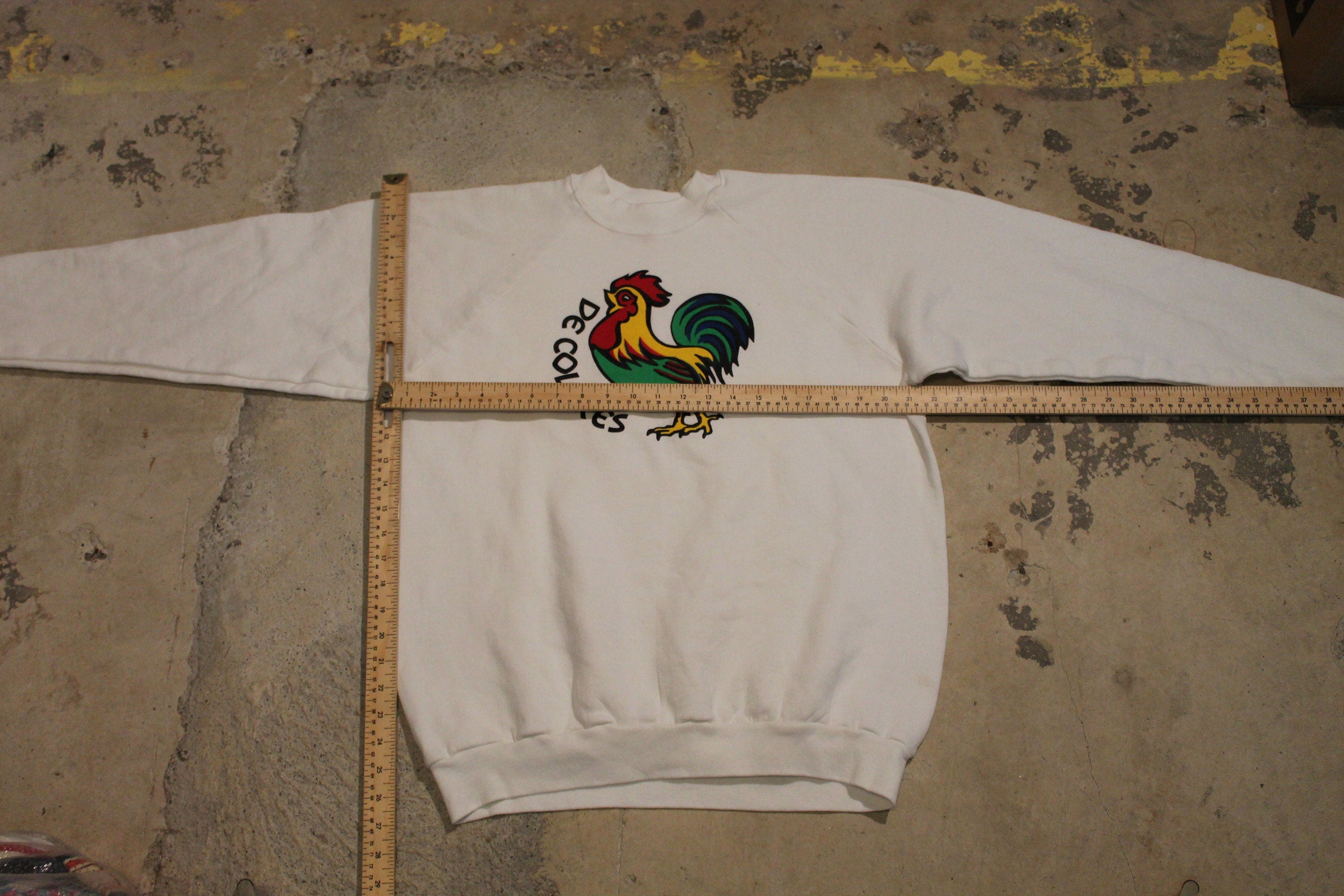 Vintage 1990s De Colores Rooster Graphic Crewneck Sweatshirt