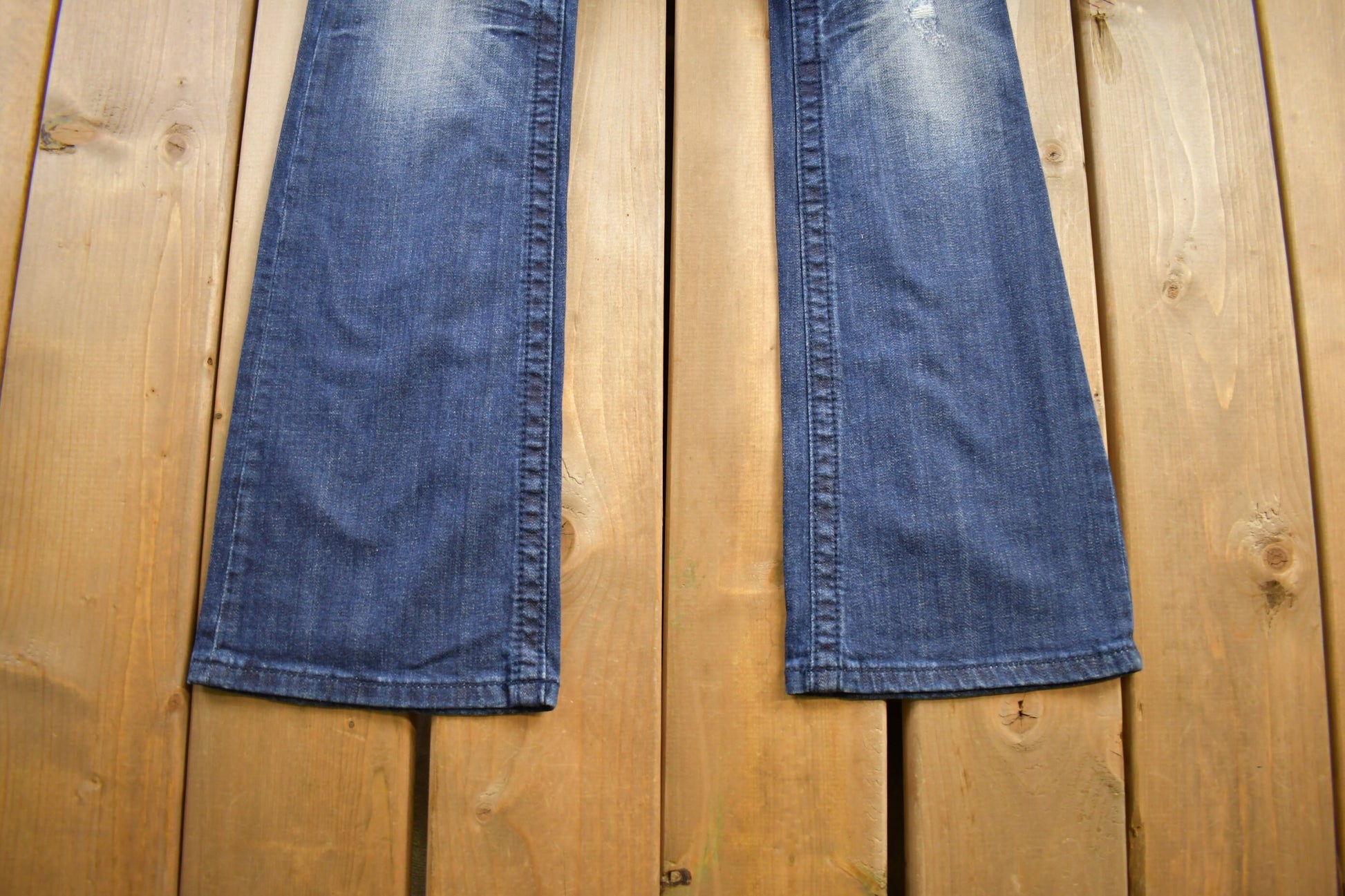 Vintage Y2K Miss Me Bedazzled Low Rise Jeans Size 26x33