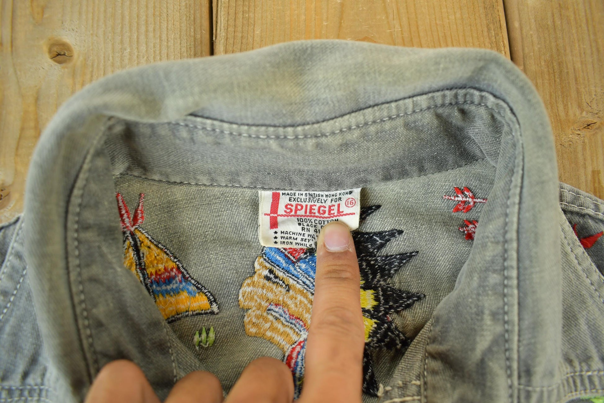 True Vintage 1970s Western Native Button Up Shirt Womens Small-Medium