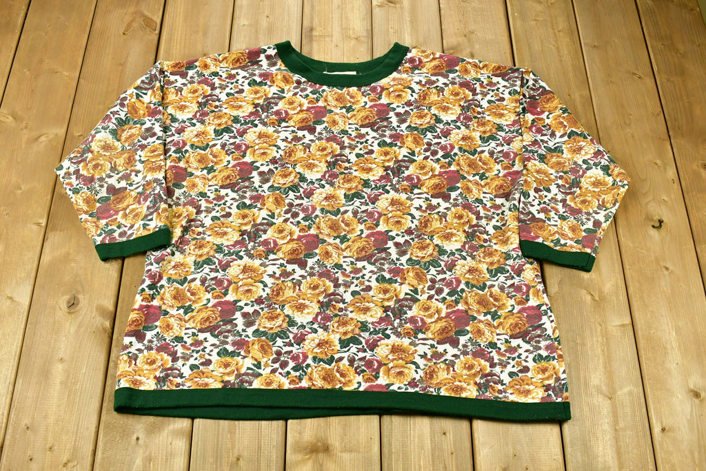 Vintage 1990s All Over Flower Print Cute Floral Crewneck