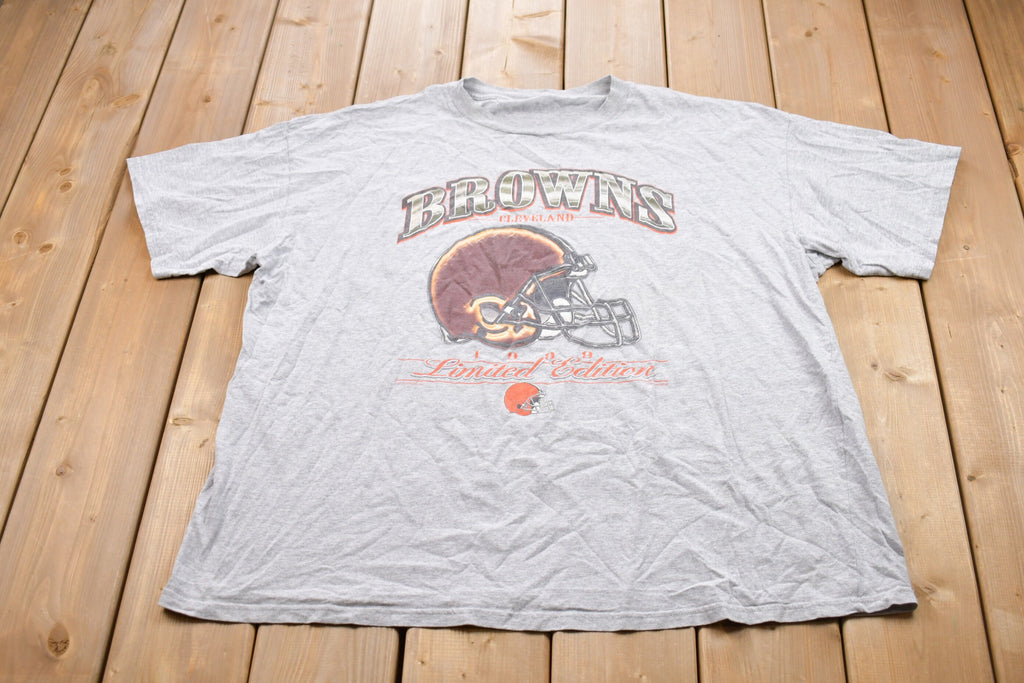 Vintage 1990s Cleveland Browns NFL Graphic T-Shirt