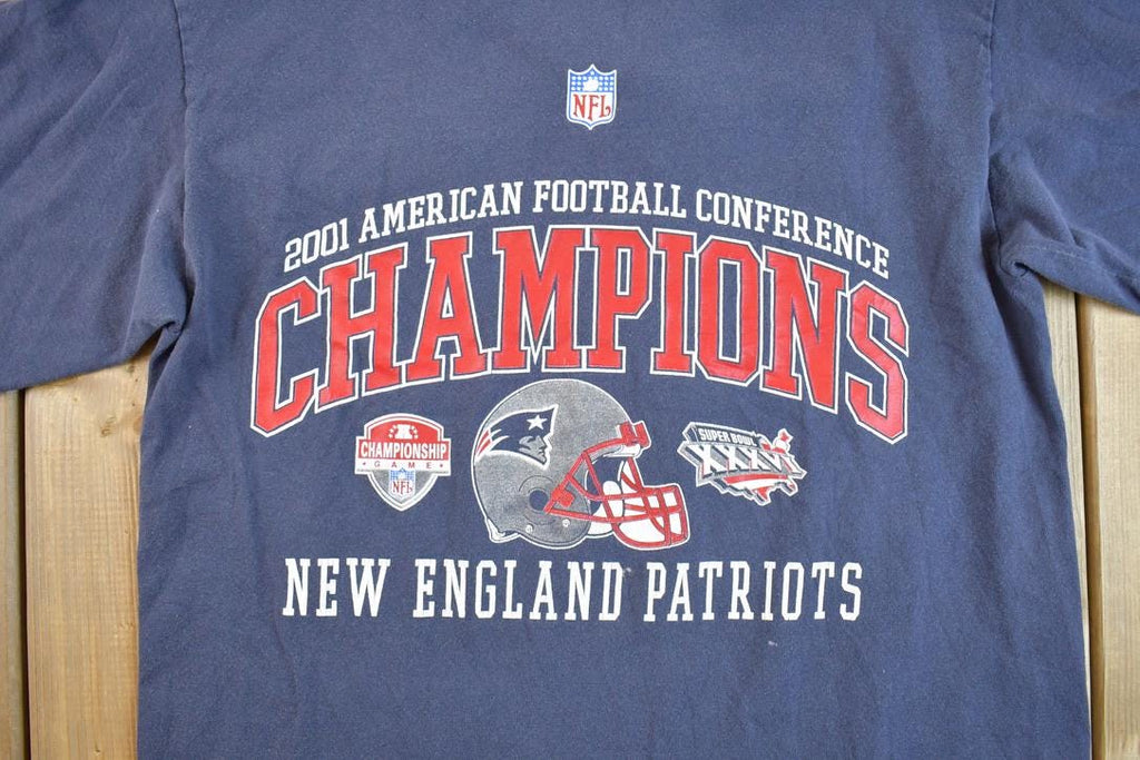 Vintage 2001 New England Patriots NFL Champions Graphic T-Shirt