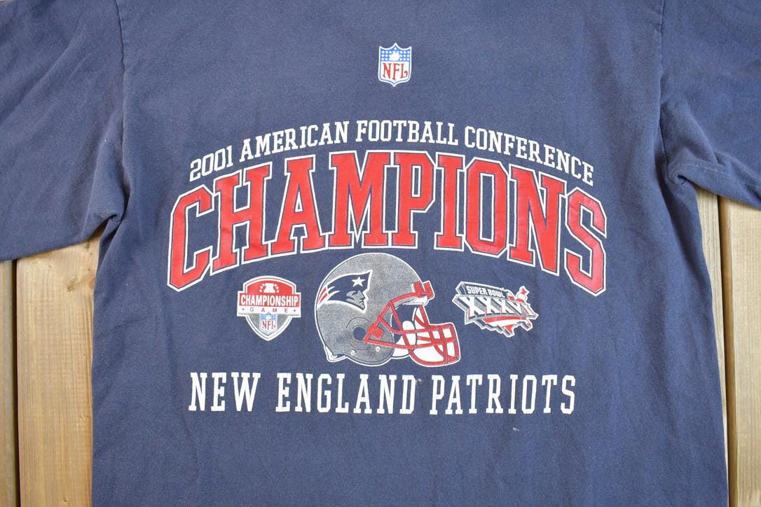 Vintage 2001 New England Patriots NFL Champions Graphic T-Shirt