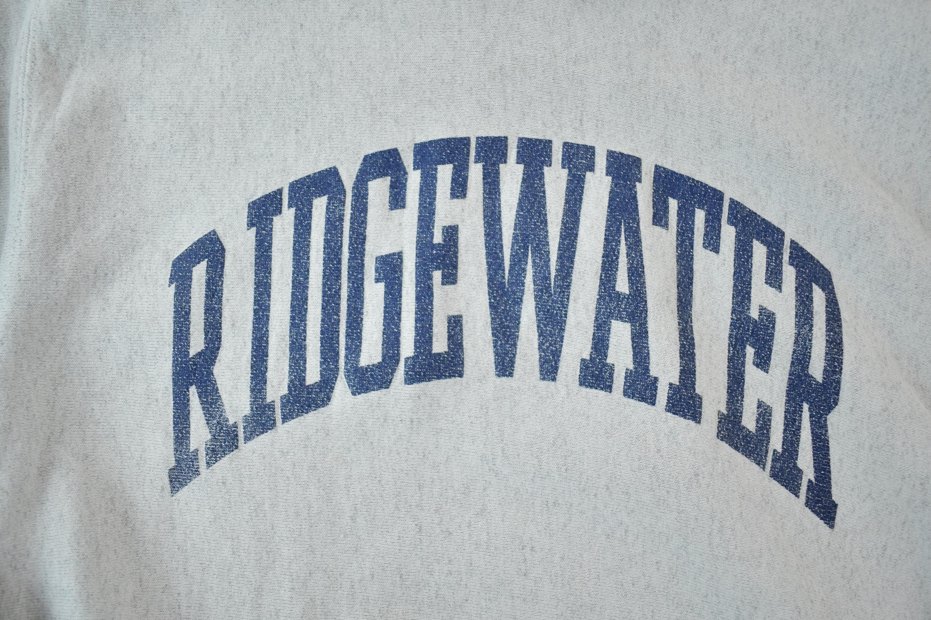 Vintage 1990s Ridgewater Reverse Grain Soffe Fleece Heavyweight Graphic Hoodie