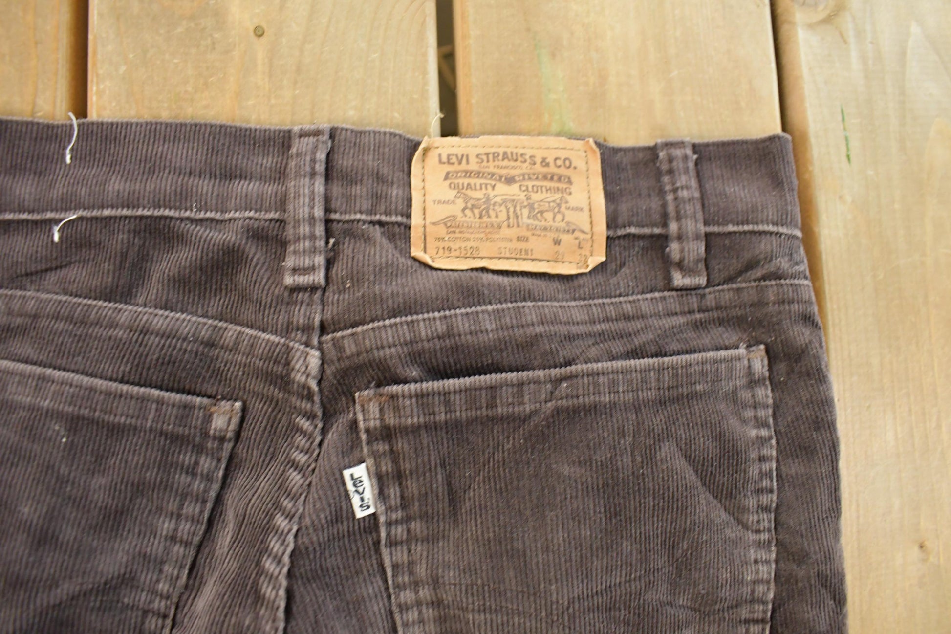 Vintage 1970s Levi's Corduroy Pants Women's 28 x 31