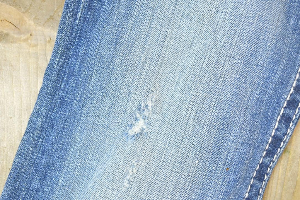 Vintage Y2K Miss Me Bedazzled Low Rise Jeans Size 26x31