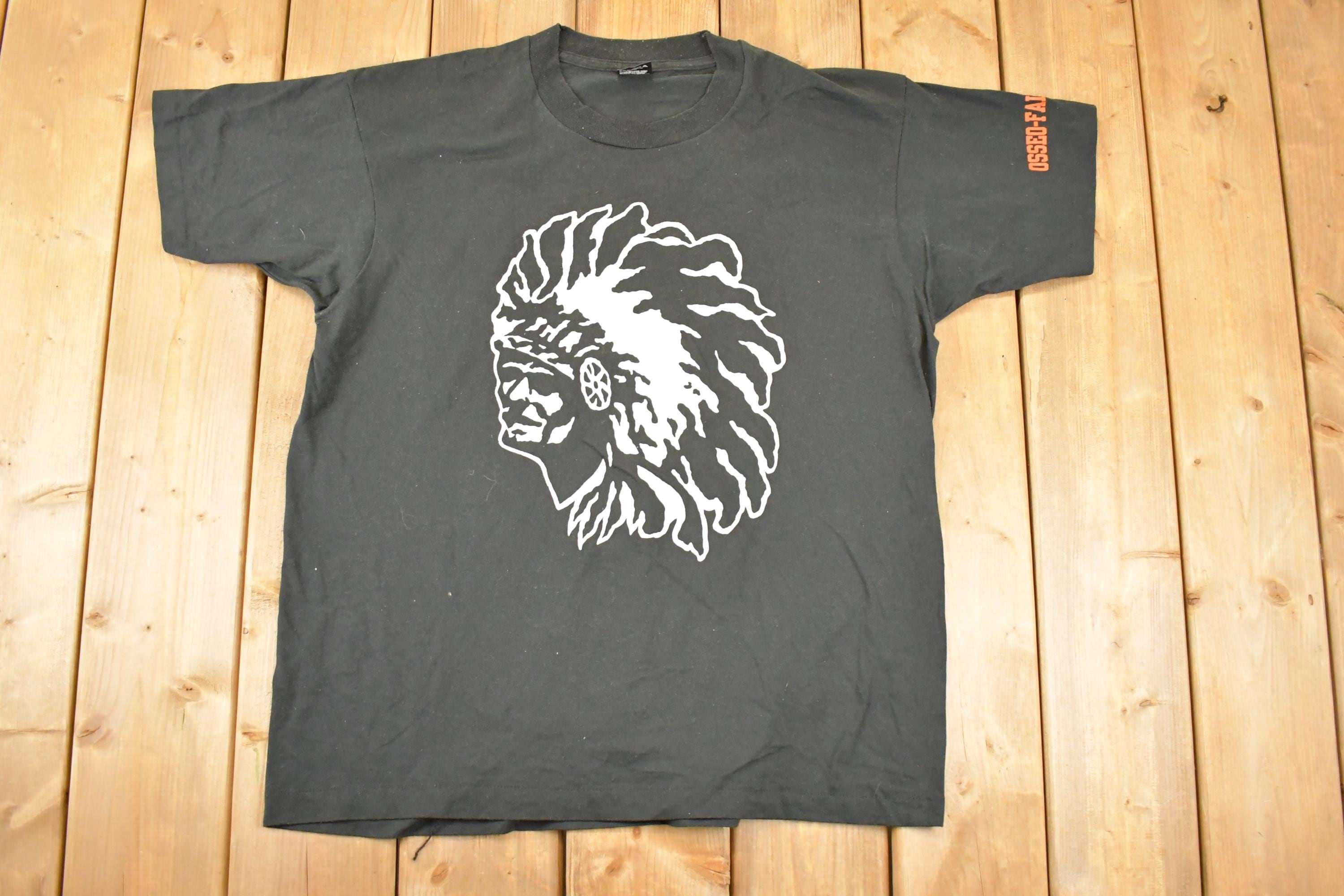 Vintage 1990s Screen Stars Best OSSEO Souvenir Aztec T-Shirt Men's L