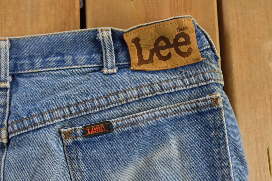 Vintage 1980s LEE Blue Jeans Size 34 x 30 / Streetwear Fashion / Denim / Made In USA / 80s / Lee Denim