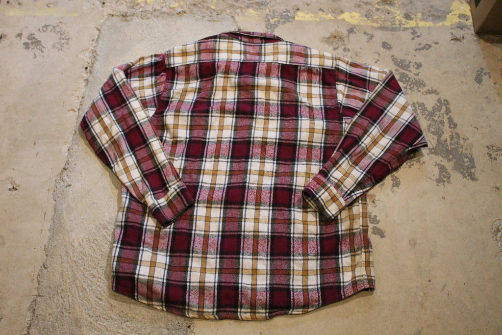 Vintage 1990s Northeast Outfitters Button Up Shirt