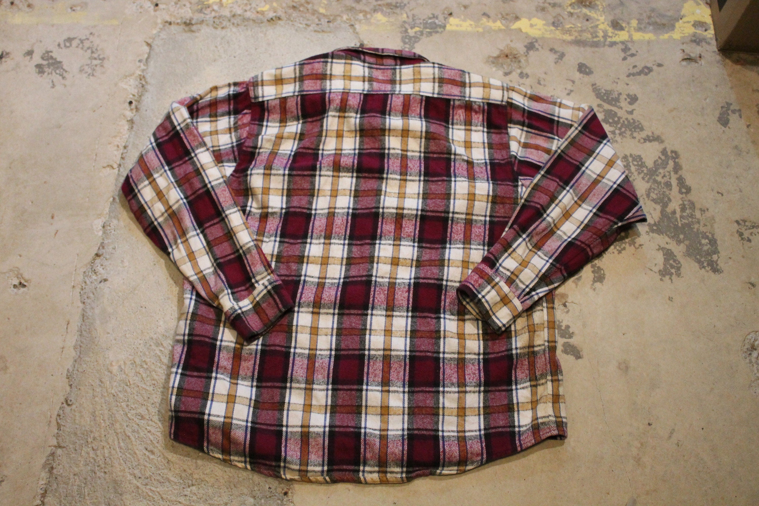 Vintage 1990s Northeast Outfitters Button Up Shirt